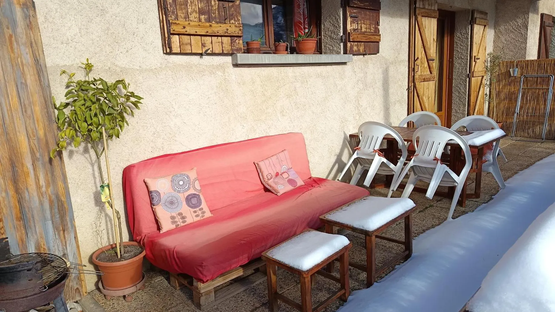 Appartement Studio sympa avec terrasse , maxi 4 pers.Briançon
